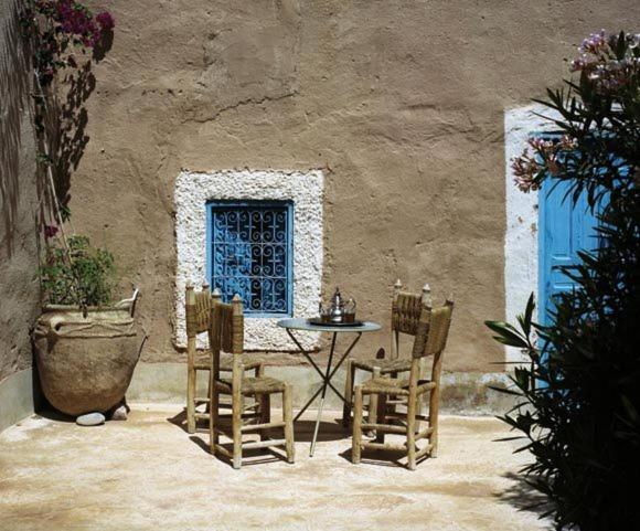 Tigmi Acomodação com café da manhã Oumnas Exterior foto